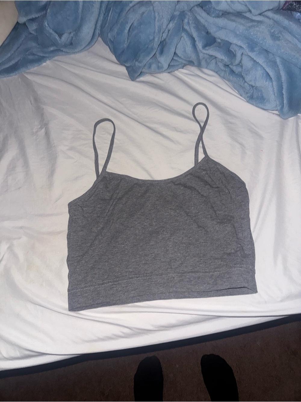 grey cropped tank top
